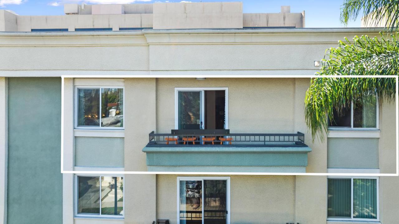 Beverly Hills 2 Bed 2 Bath Penthouse With Den And Parking 414 Лос-Анджелес Экстерьер фото